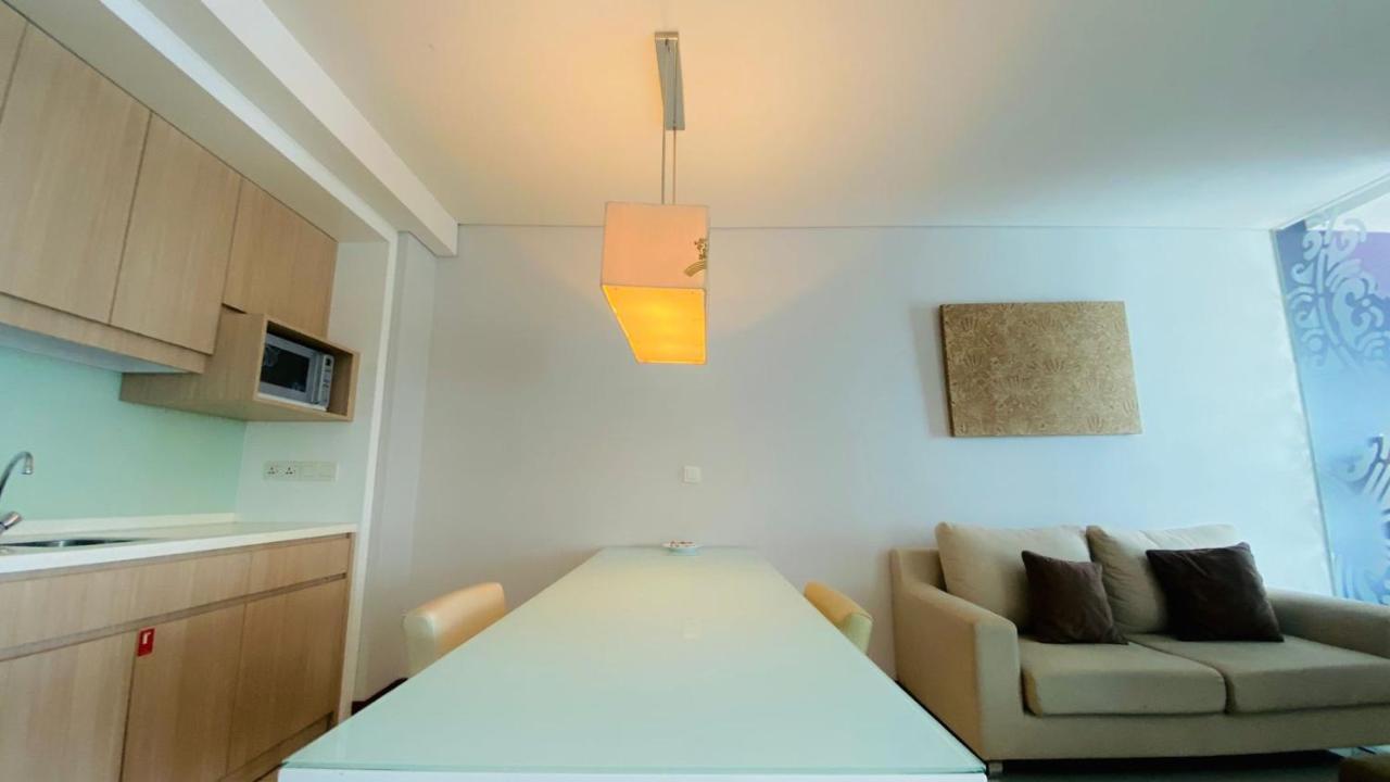 The H Tower Rasuna Suites Kuningan Jakarta By Villaloka Екстериор снимка