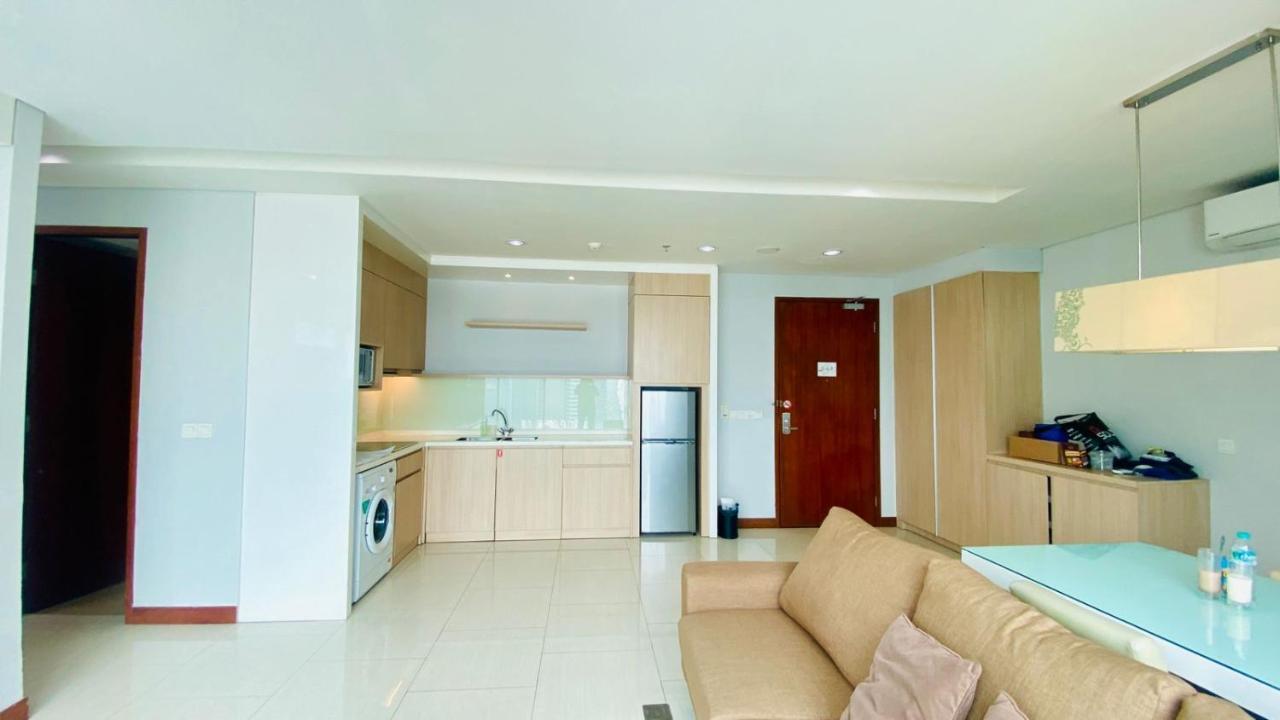 The H Tower Rasuna Suites Kuningan Jakarta By Villaloka Екстериор снимка
