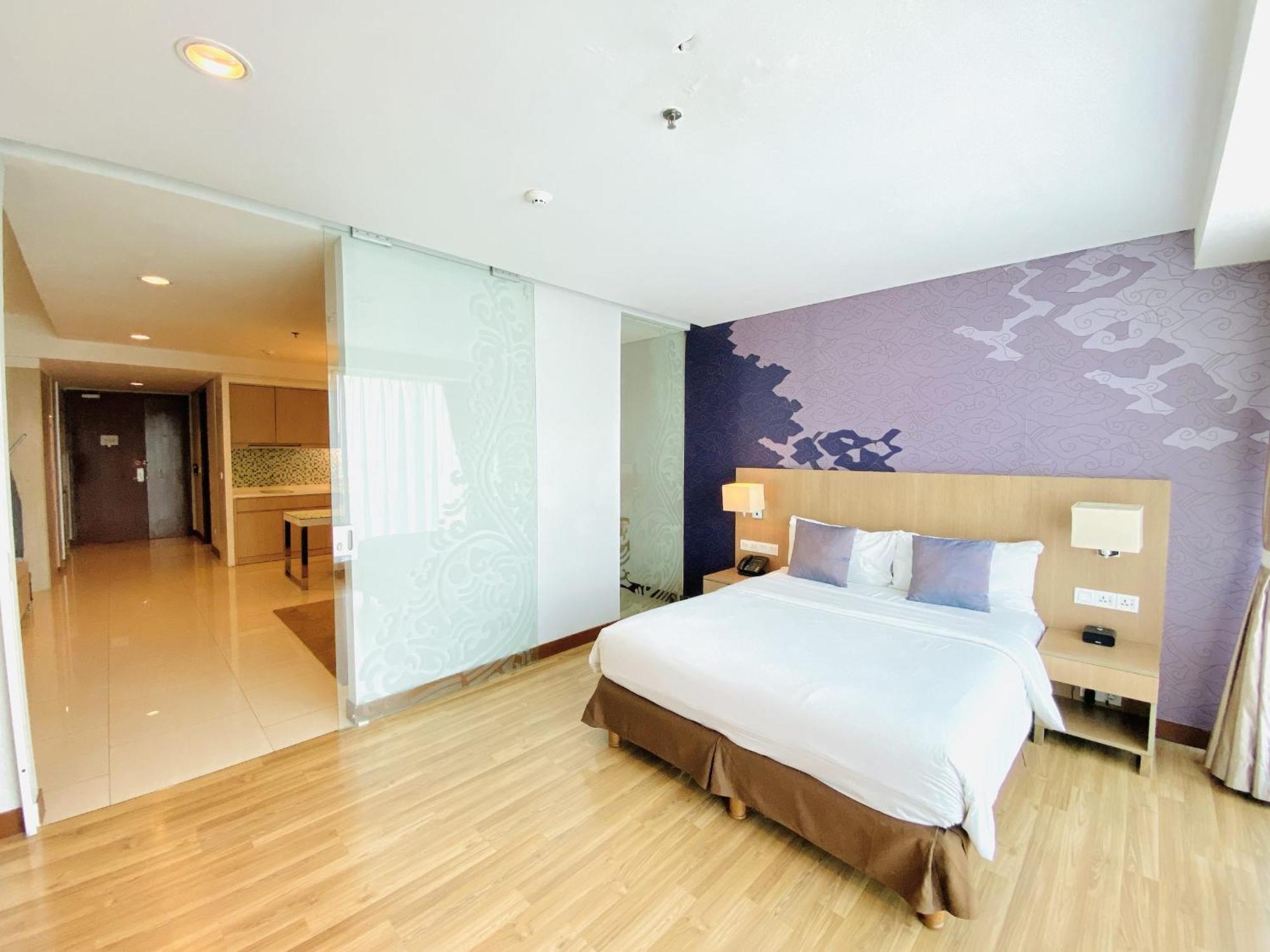 The H Tower Rasuna Suites Kuningan Jakarta By Villaloka Екстериор снимка