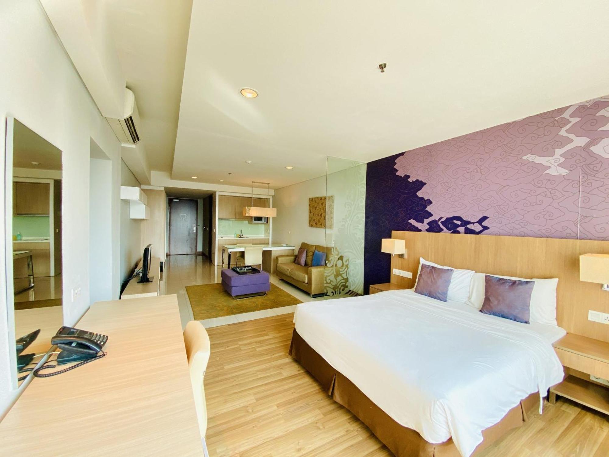 The H Tower Rasuna Suites Kuningan Jakarta By Villaloka Екстериор снимка