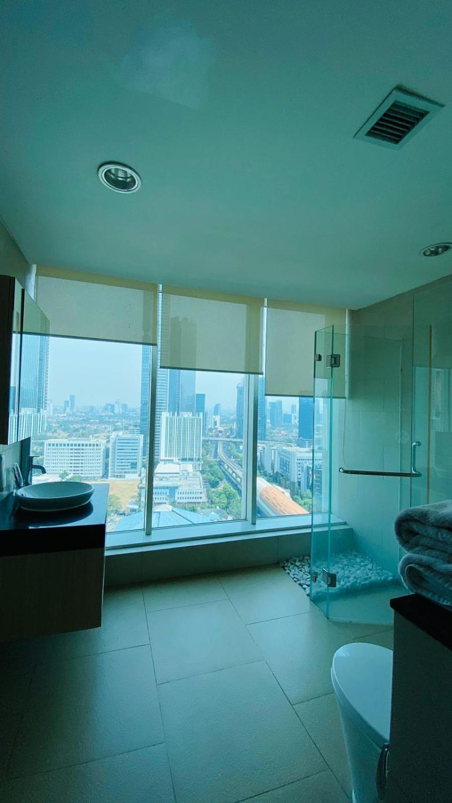 The H Tower Rasuna Suites Kuningan Jakarta By Villaloka Екстериор снимка