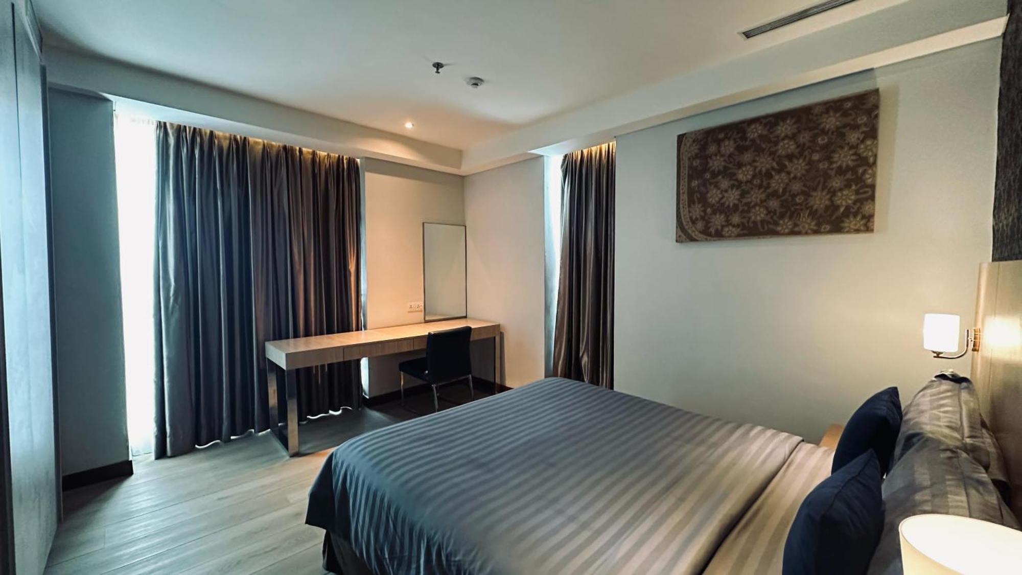 The H Tower Rasuna Suites Kuningan Jakarta By Villaloka Екстериор снимка