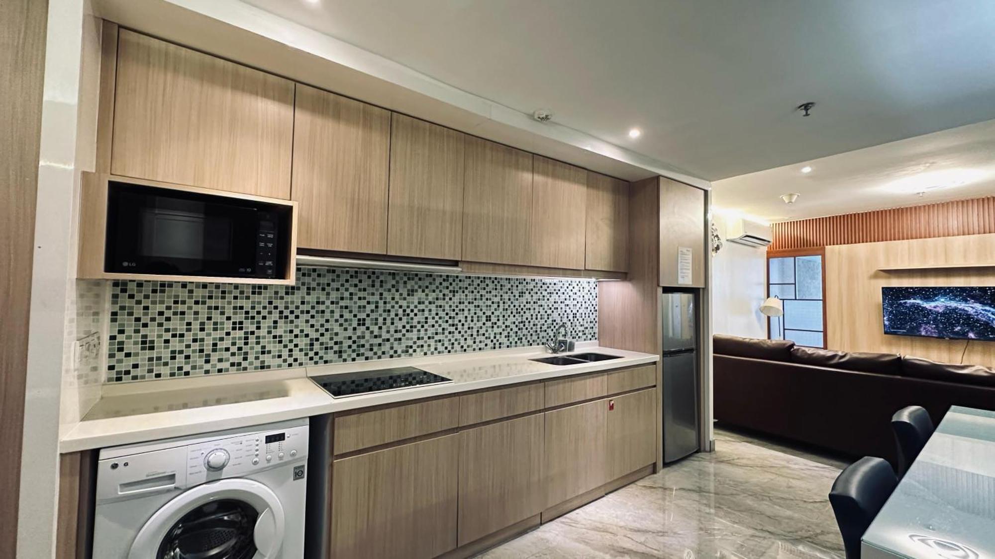 The H Tower Rasuna Suites Kuningan Jakarta By Villaloka Екстериор снимка