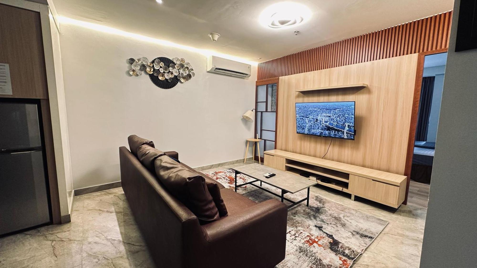 The H Tower Rasuna Suites Kuningan Jakarta By Villaloka Екстериор снимка
